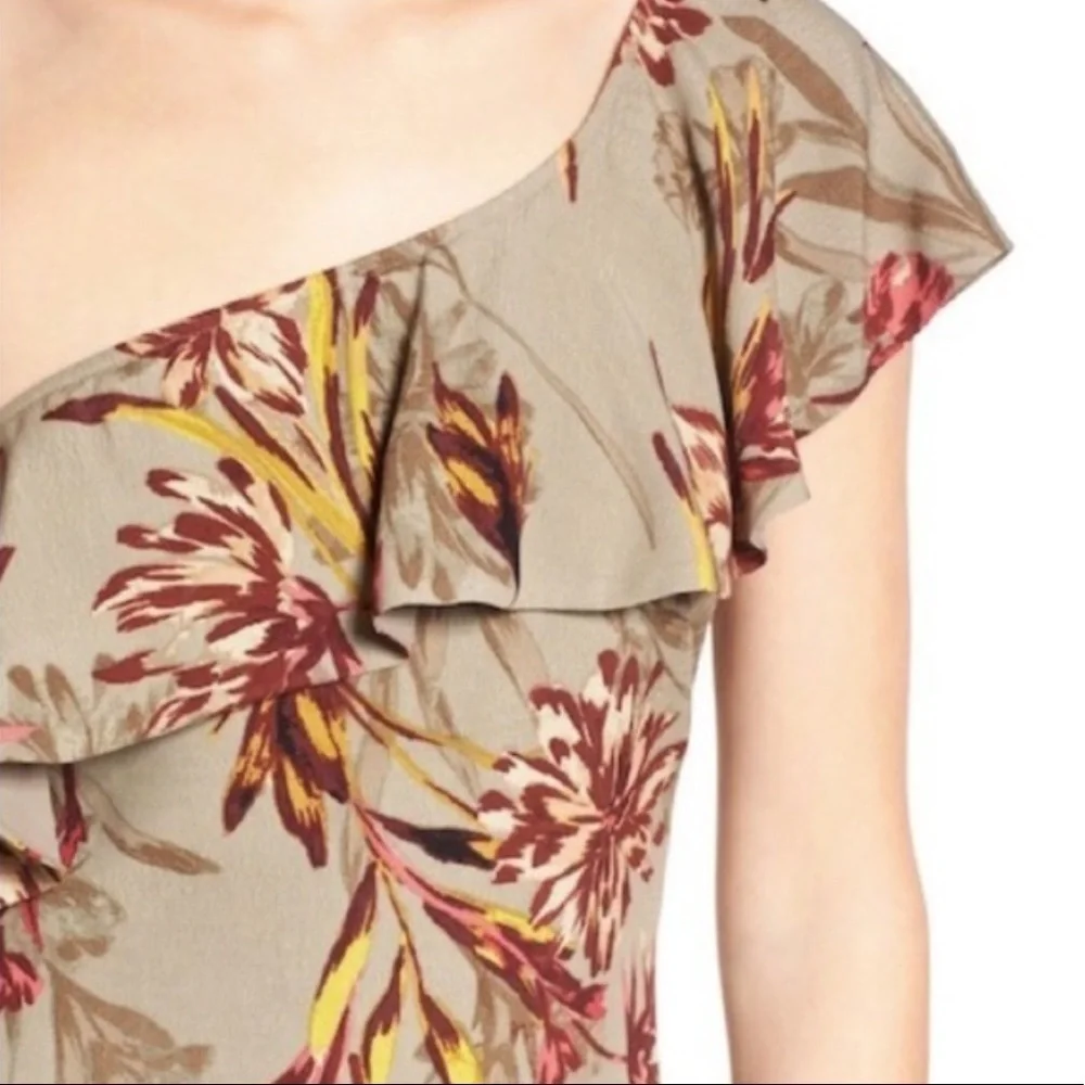 ASTR The Label Multi Island Floral Dress Small